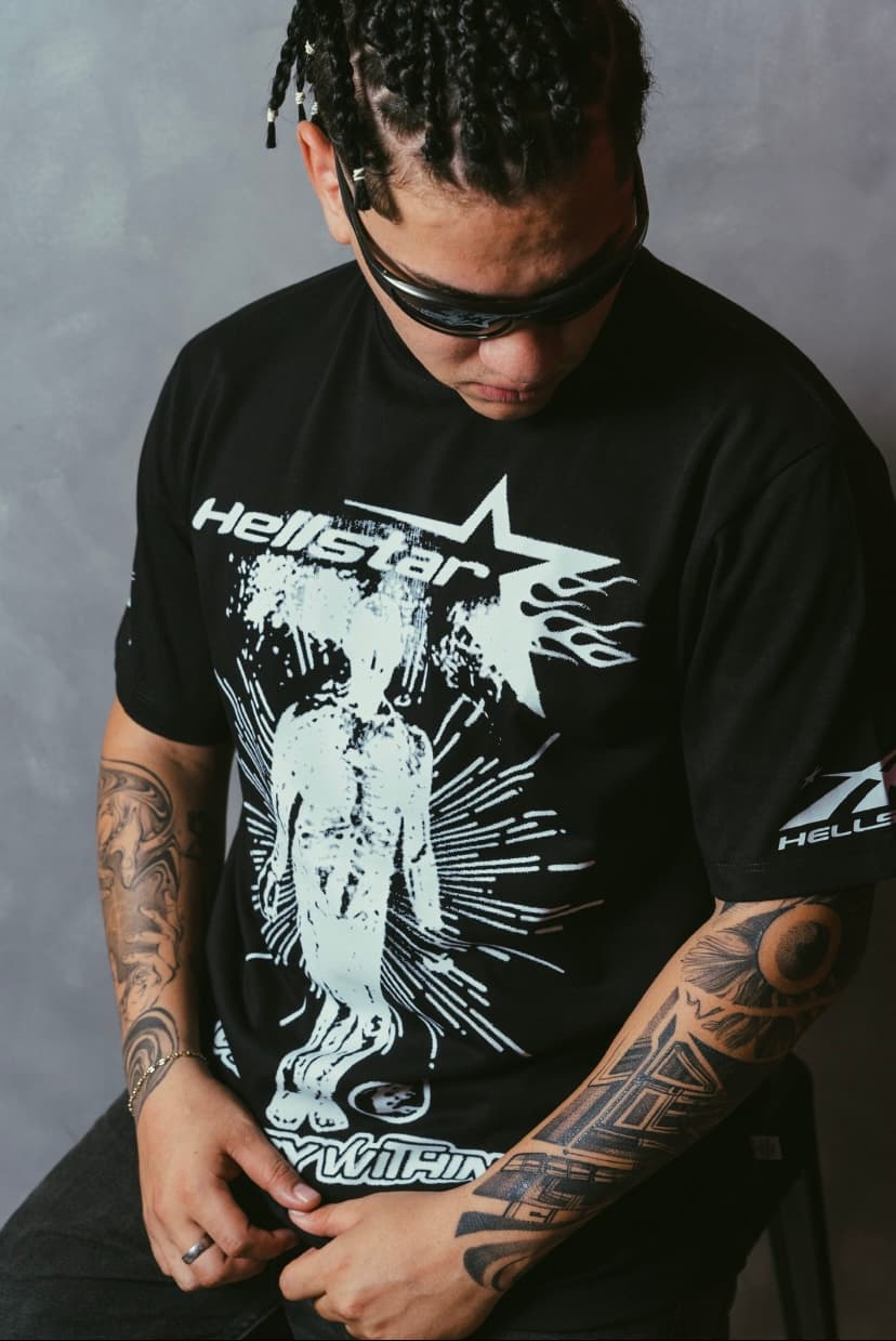 Hellstar negra con diseño