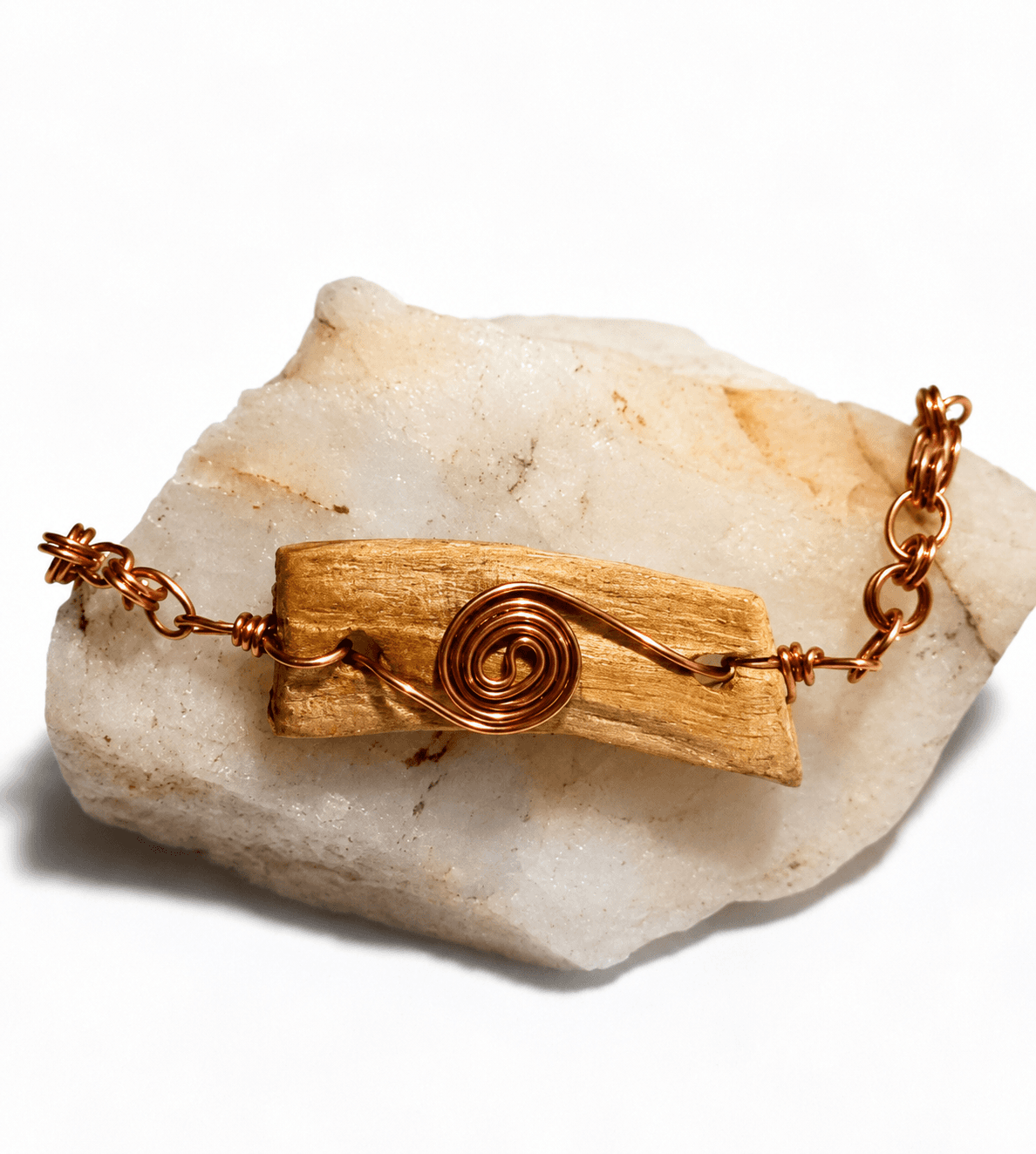 Pulsera de palo santo y cobre