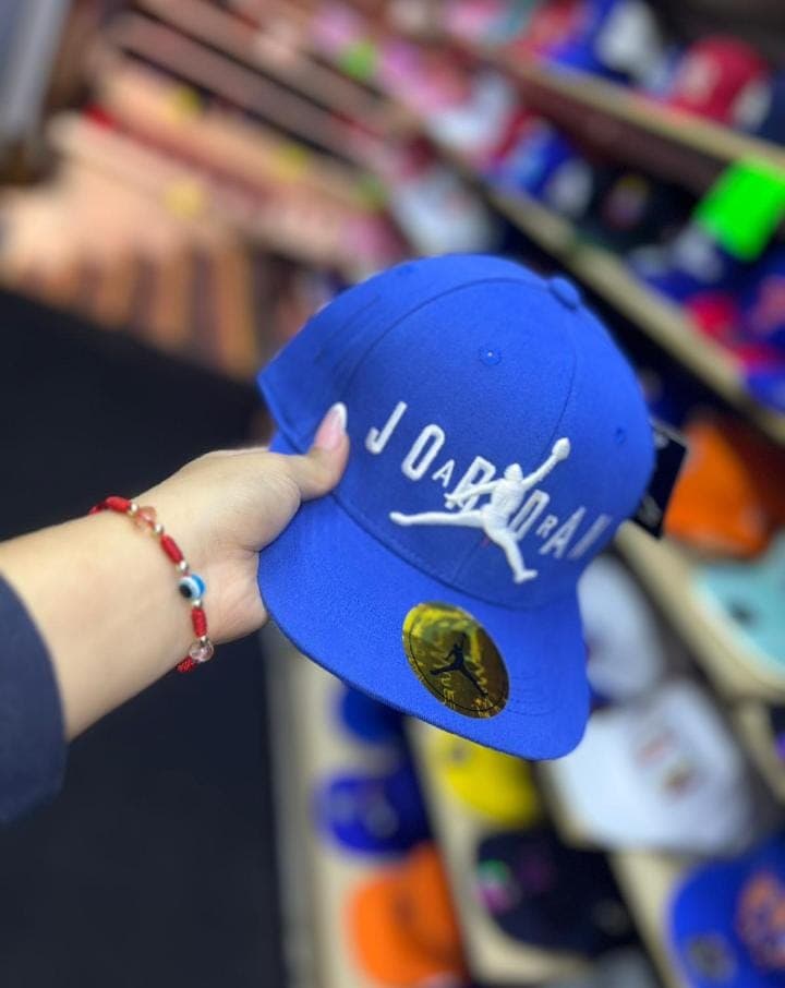 Gorra triple AAA