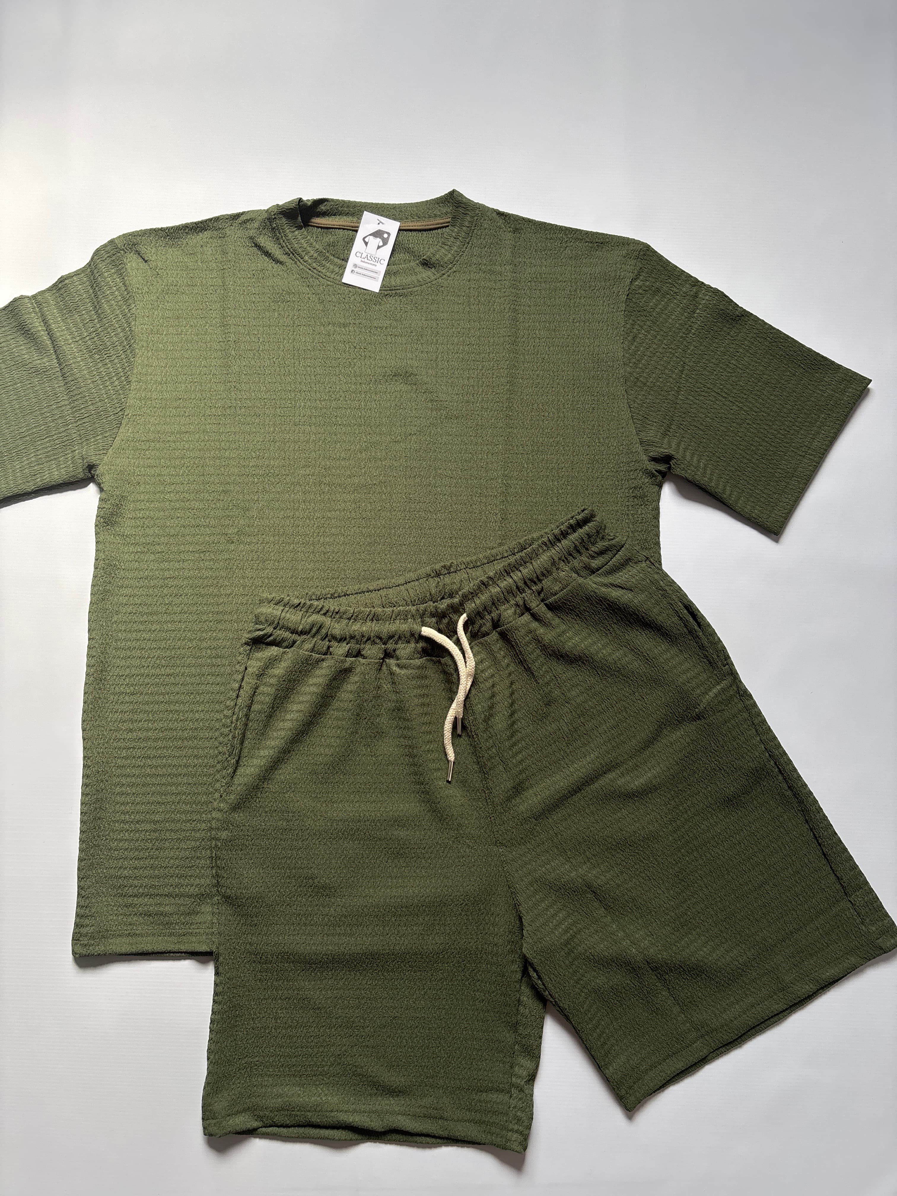 remera over y short, talle M y XXL