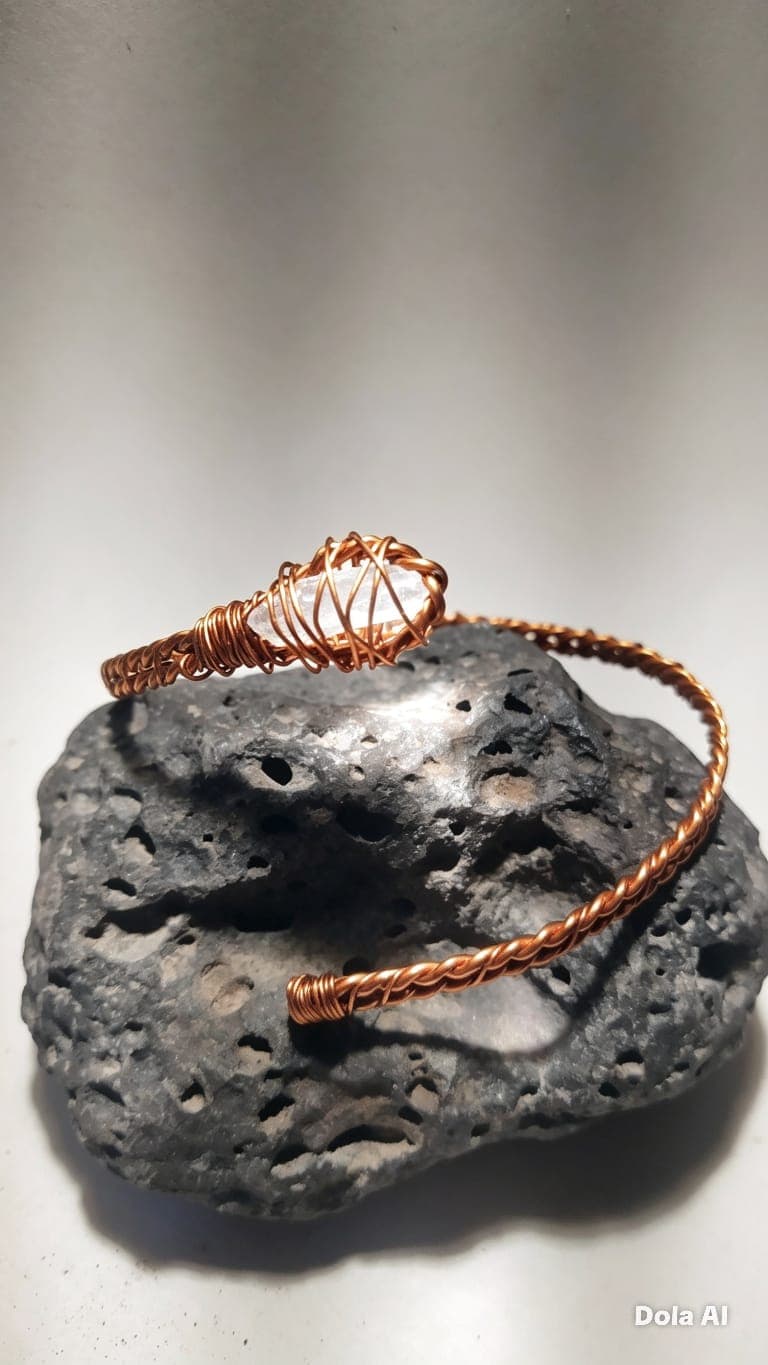 Pulsera cobre y cuarzo blanco